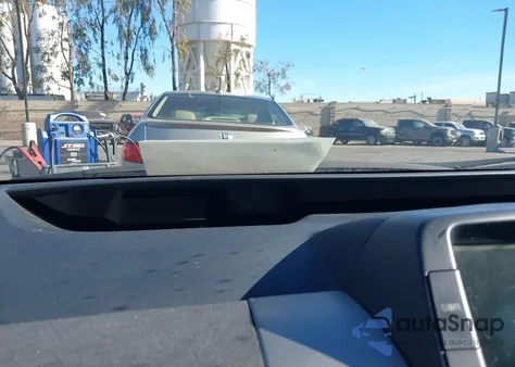 2008 Toyota Prius z USA, uszkodzony, nr VIN JTDKB20UX83336170